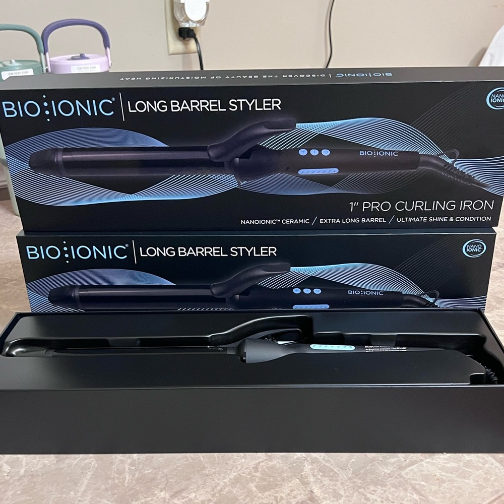 Bio Ionic Long Barrel Styler Curling Iron - Picture 2 of 13